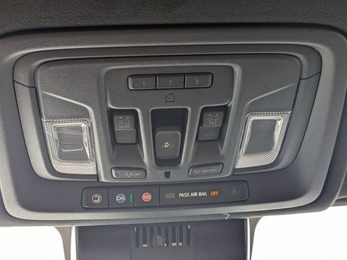 New 2026 GMC Sierra 2500 Denali Ultimate AWD/4WD image 18