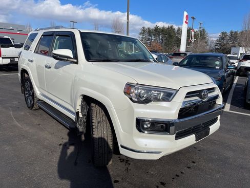 Used 2023 Toyota 4Runner Limited image 3