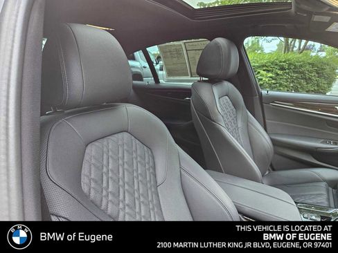 Used 2023 BMW 540i w/ M Sport Package RWD image 13