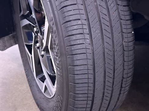 Used 2025 Kia Sportage LX image 28