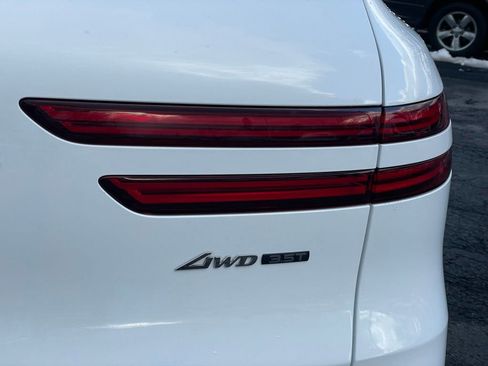 Used 2022 Genesis GV70 3.5T Sport image 34