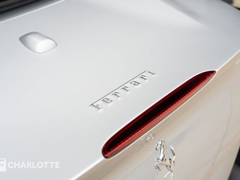 Used 2022 Ferrari Portofino M image 18