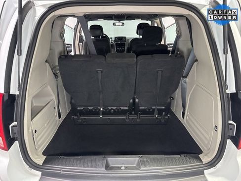 Used 2016 Dodge Grand Caravan SE image 23