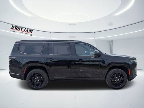 New 2026 Jeep Grand Wagoneer Limited image 2