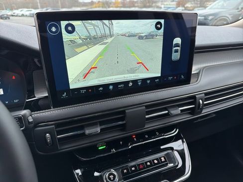 New 2026 Lincoln Corsair Premiere image 12