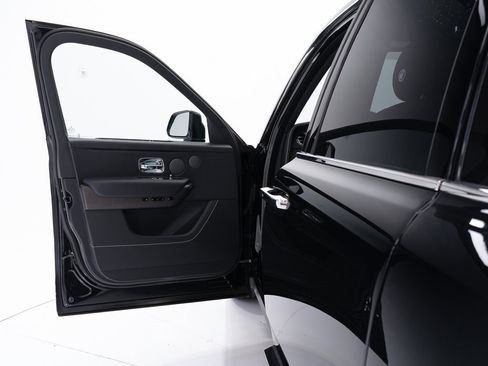 Certified 2024 Rolls-Royce Cullinan image 11