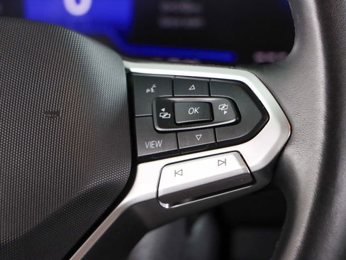 Used 2024 Volkswagen Jetta SE w/ Panoramic Sunroof Package image 14