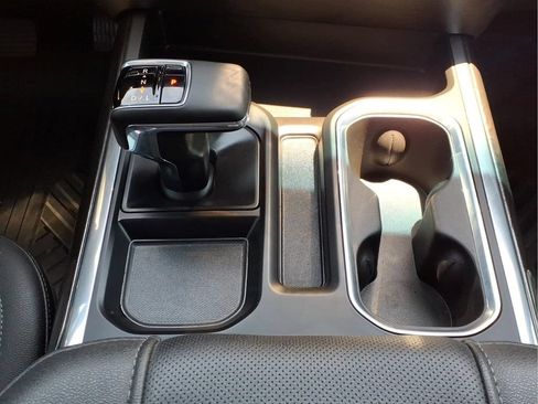 Used 2025 Chevrolet Silverado 1500 LTZ AWD/4WD image 19