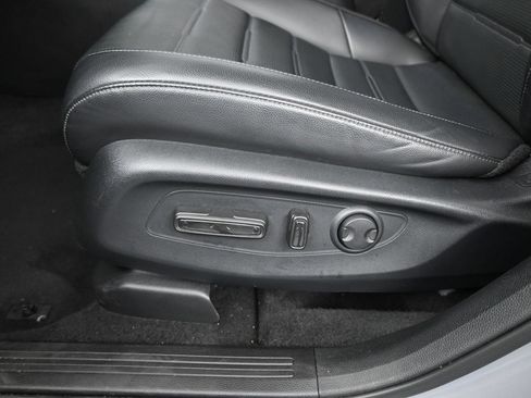 Used 2025 Honda CR-V EX-L image 10