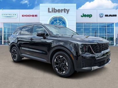 Used 2025 Kia Sorento S w/ Panoramic Sunroof Package