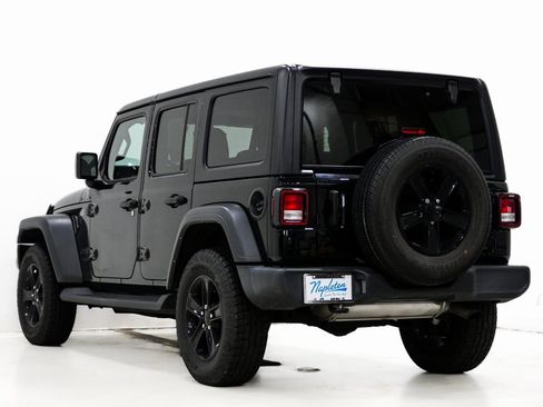 Used 2022 Jeep Wrangler Unlimited Sport image 9