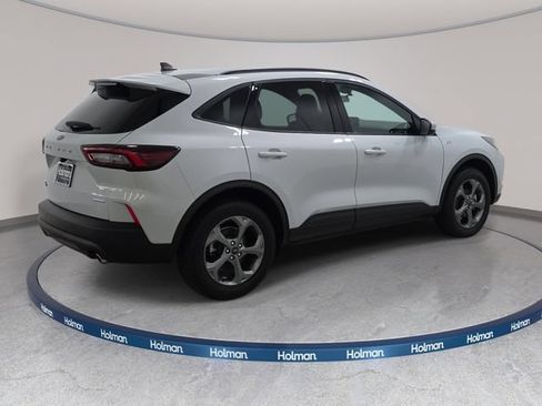 Certified 2025 Ford Escape ST-Line Select AWD/4WD image 5