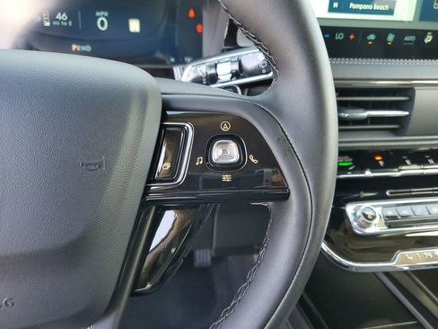 New 2026 Lincoln Corsair Premiere FWD image 25