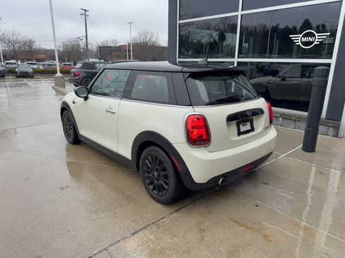 Used 2021 MINI Cooper 2-Door Hardtop w/ Premium Package image 3