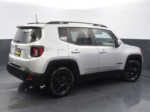 Used 2020 Jeep Renegade Altitude image 4