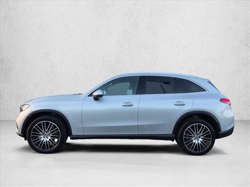 Used 2026 Mercedes-Benz GLC 300 image 8