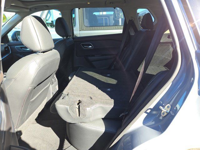 Used 2021 Nissan Rogue SL AWD/4WD image 38