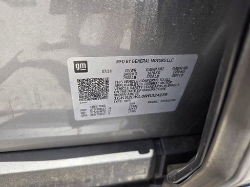 Used 2024 GMC Yukon Denali w/ Advanced Technology Package AWD/4WD image 21