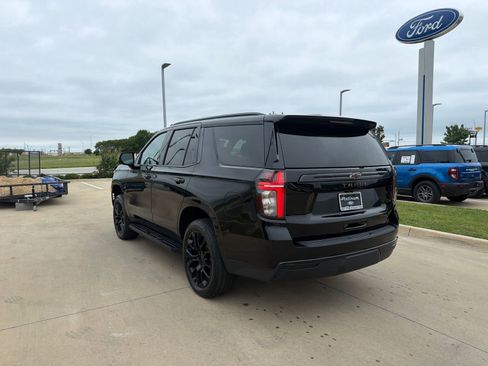 Used 2022 Chevrolet Tahoe LT w/ Luxury Package AWD/4WD image 3