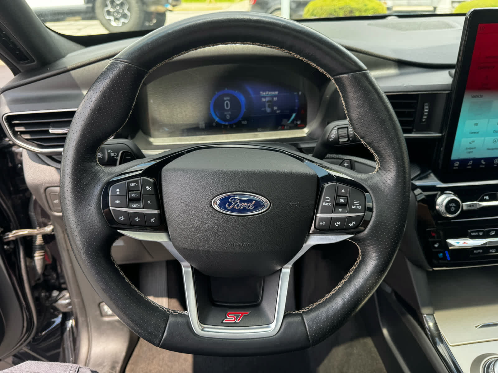 Used 2022 Ford Explorer ST w/ ST Street Pack AWD/4WD image 36