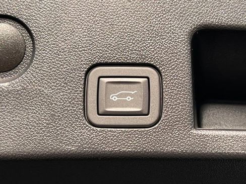 New 2026 Chevrolet Equinox LT w/ Convenience Package II image 35