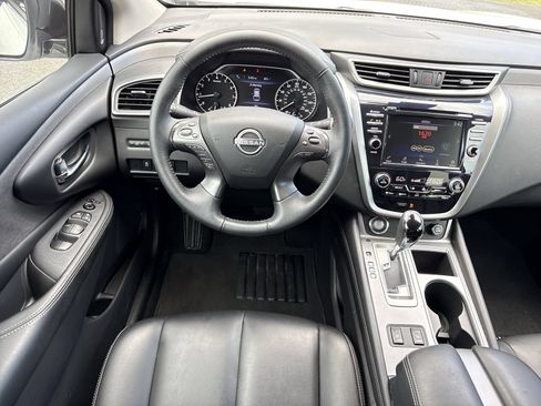 Used 2024 Nissan Murano SV w/ SV Midnight Edition Package FWD image 12