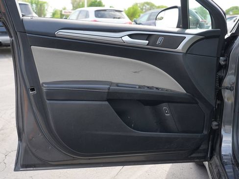 Used 2018 Ford Fusion S FWD image 14
