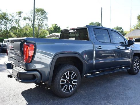 Used 2021 GMC Sierra 1500 AT4 w/ AT4 Value Package AWD/4WD image 2