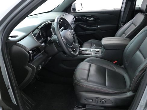Used 2023 Chevrolet Traverse RS image 25