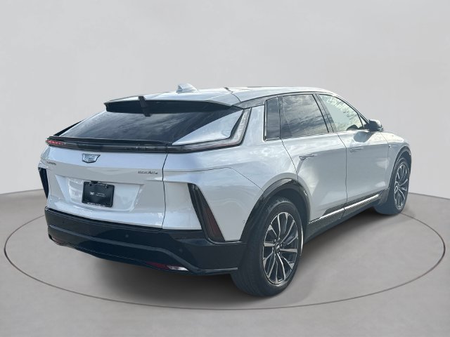 Used 2024 Cadillac Lyriq Sport w/ LPO, Floor Liner Package AWD/4WD image 36