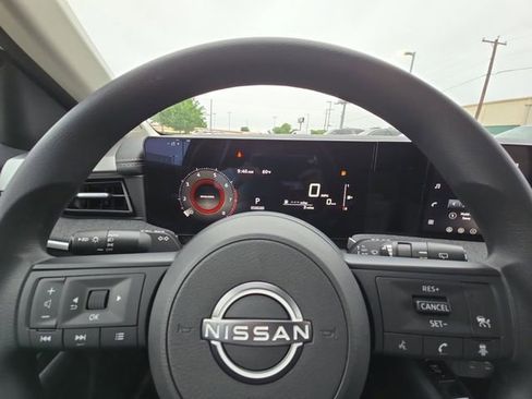New 2026 Nissan Kicks SV AWD/4WD image 25