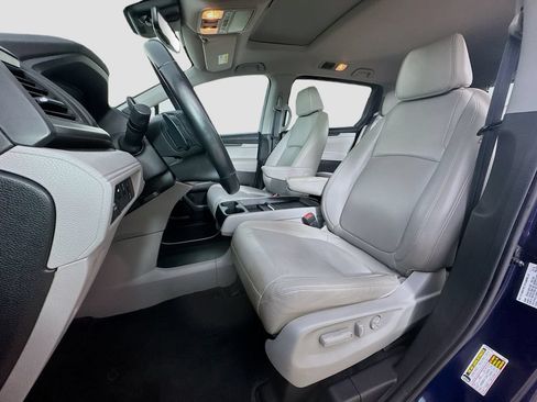 Used 2019 Honda Odyssey EX-L image 25