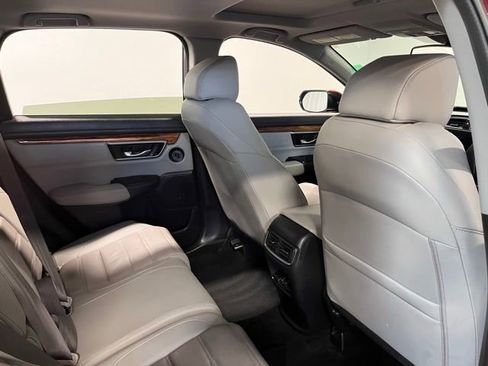 Used 2019 Honda CR-V Touring image 14