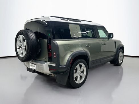Used 2023 Land Rover Defender 110 SE AWD/4WD image 9