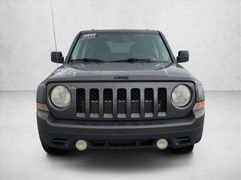 Used 2014 Jeep Patriot Sport w/ Power Value Group FWD image 2