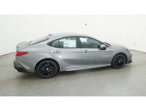 New 2026 Toyota Camry SE image 10