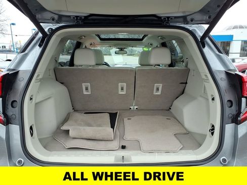 Used 2023 GMC Terrain Denali image 8