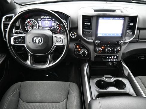 Used 2022 RAM 1500 Big Horn AWD/4WD image 5