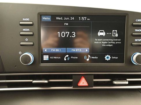 New 2026 Hyundai Elantra SE FWD image 18