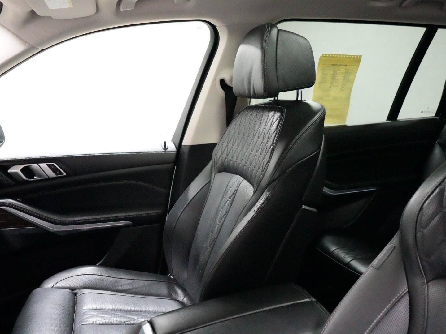 Used 2023 BMW X7 xDrive40i w/ Climate Comfort Package AWD/4WD image 33