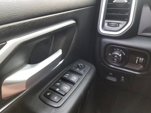 Certified 2022 RAM 1500 Big Horn image 31