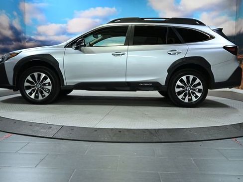 Certified 2025 Subaru Outback Limited image 5