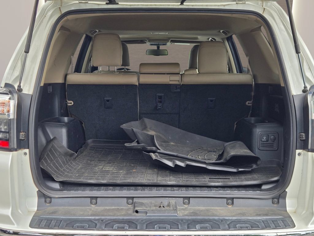 Used 2016 Toyota 4Runner Limited AWD/4WD image 12