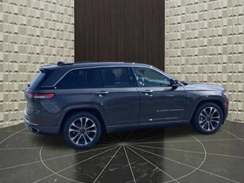 Certified 2023 Jeep Grand Cherokee Overland w/ Luxury Tech Group IV AWD/4WD image 3