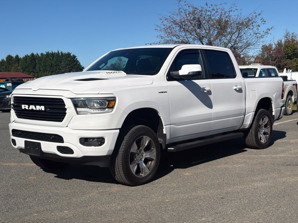 Used 2023 RAM 1500 Laramie AWD/4WD image 3