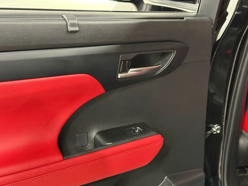 Used 2022 Toyota Highlander XSE image 63