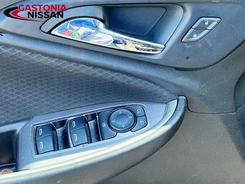 Used 2022 Chevrolet Malibu LS FWD image 21