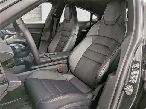 New 2026 Porsche Taycan 4S image 5