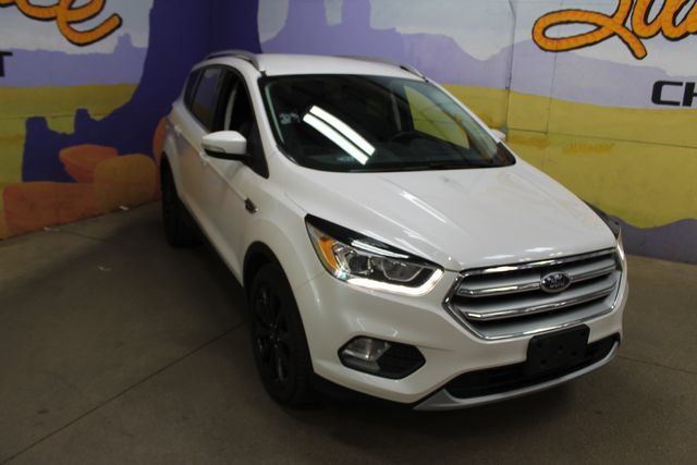 Used 2017 Ford Escape Titanium AWD/4WD image 2