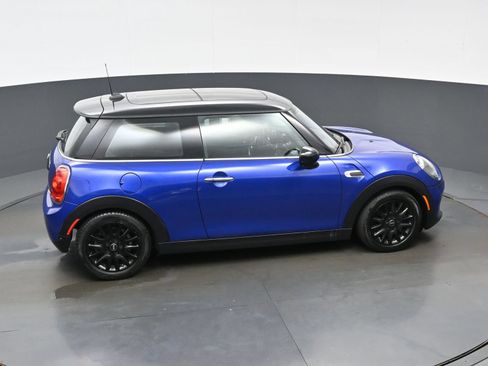 Used 2019 MINI Cooper 2-Door Hardtop FWD image 38